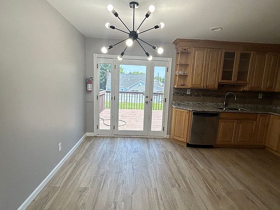 4th image of 611 Fairway Rd