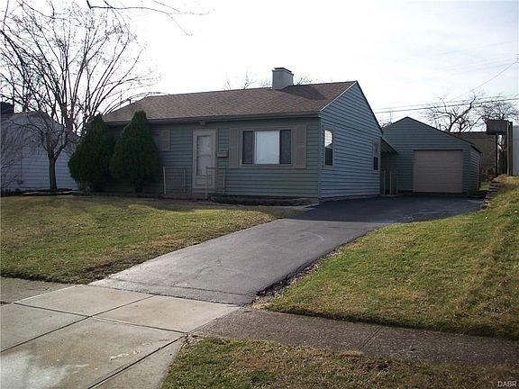 2nd image of 2308 Carew Ave