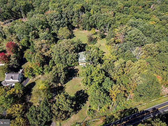 4th image of 5378 Beverleys Mill Rd