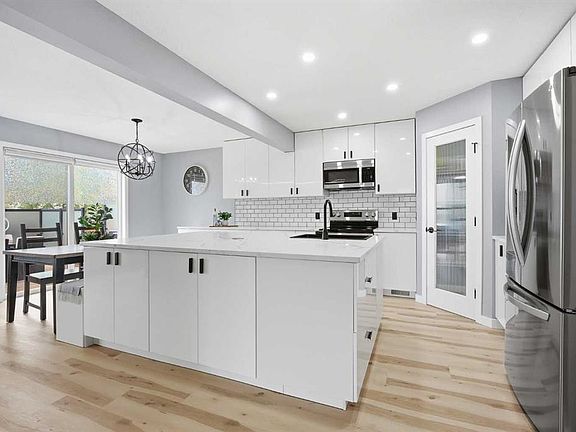 5th image of 67 Kingsland Hts SE