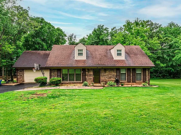 195 Tanglewood Dr, Bowling Green, KY 42101