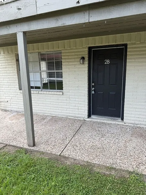 3630 Fish Hook Ln - 2B — Photo 1