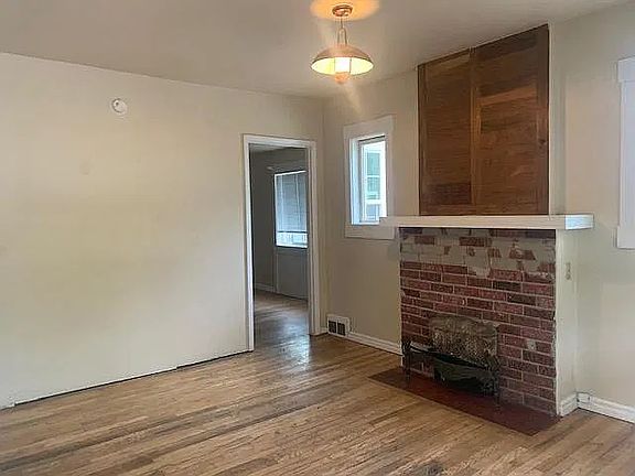 4th image of 724 W Laurel St