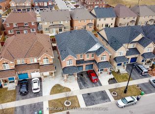 20 Pentonville Rd #BASEMENT, Brampton, ON L6R 3R9
