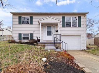 1005 Old Post Rd, Evansville, IN 47710