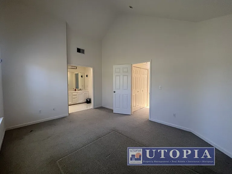 313 Village Cir — Photo 33