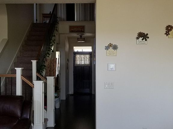 Entry Hallway