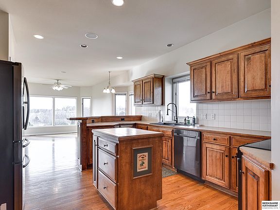 4th image of 4606 N 193rd Avenue Cir