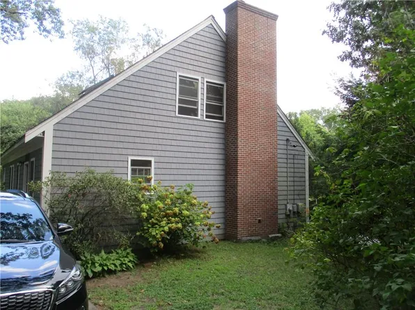 51 Hopkins Ave, Johnston, RI 02919
