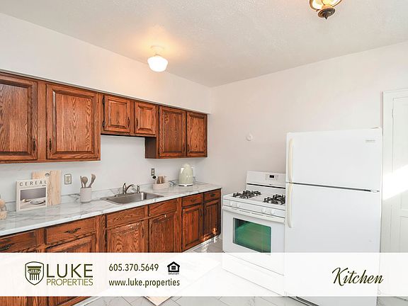 5th image of 1216 S Center Ave #9