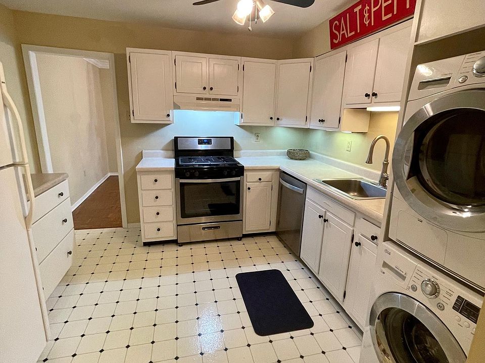 New stainless appliances