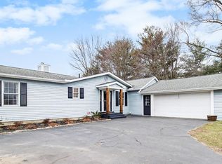 10100 Mount Hope Rd, Munith, MI 49259