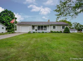 1232 Sycamore Dr, Jenison, MI 49428