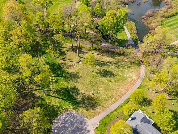 3rd image of 4810 Knoll Ct