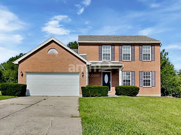 3300 Whispering Woods Dr, Amelia, OH 45102