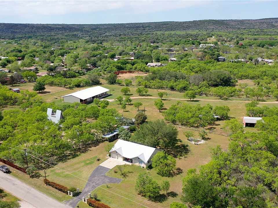 1106 County Road 118, TX 78611 Zillow