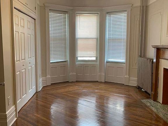 3rd image of 768 Lincoln Pl Floor 1