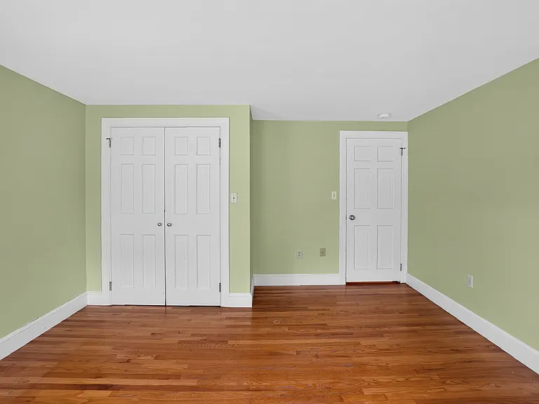 17 Thornhurst Rd — Photo 18