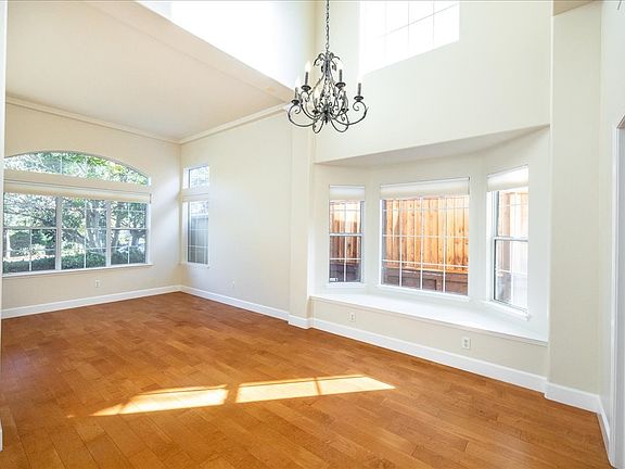 3rd image of 3124 Cortona Dr