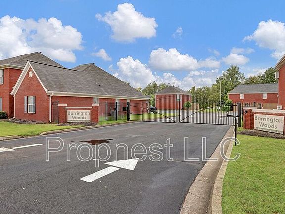 4th image of 840 Barrington Woods Cv