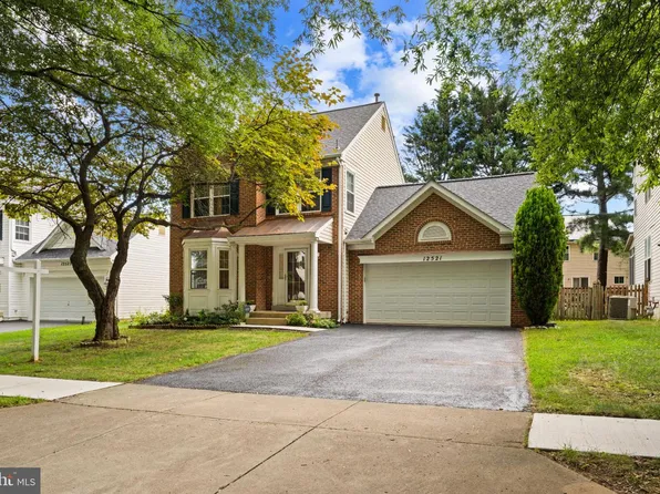12521 Hawks Nest Ln, Germantown, MD 20876