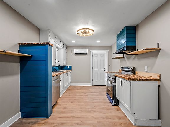 4th image of 209 Hewitt St #1