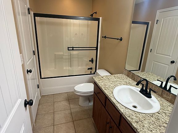 4th image of 2617 Valentine Ln