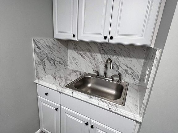 5th image of 2605 NW 135th St APT 208