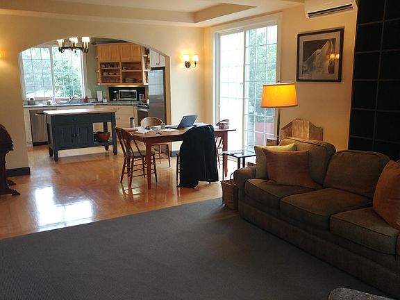 3rd image of 304 Wyatt Way NE