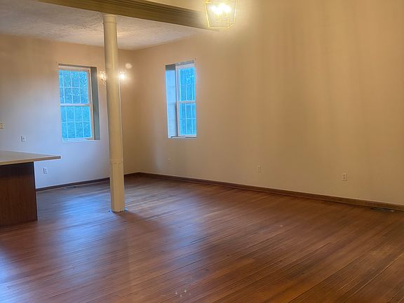 4th image of 7840 Martin Rd #2