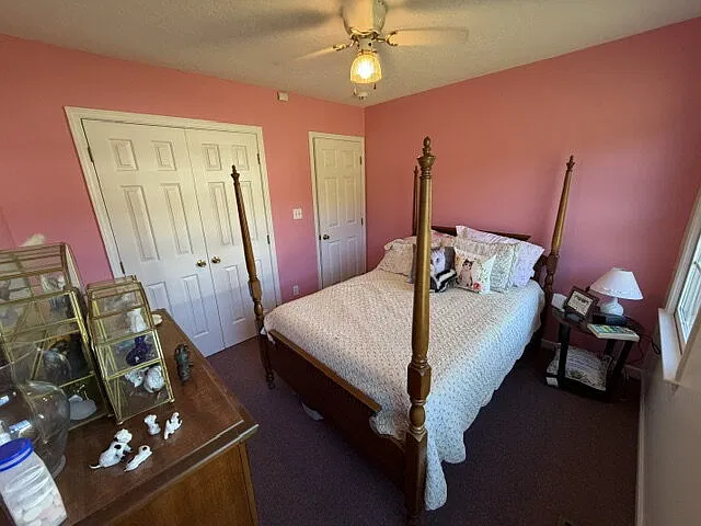 Studio, $950 — Photo 3