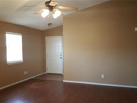 4th image of 3369 Scarlet Point Dr