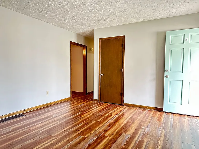 3370 Spangler Dr — Photo 6