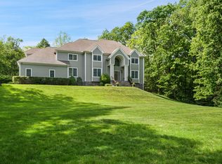 29 Major Tallmadge Ln, Pound Ridge, NY 10576