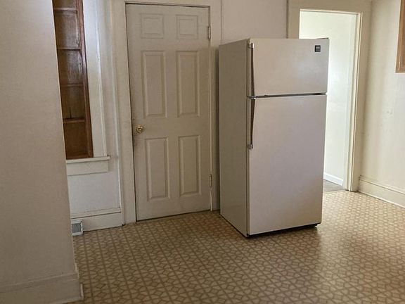 3rd image of 1205 5th St