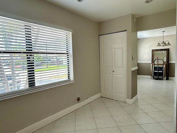 3rd image of 16415 Berry Way