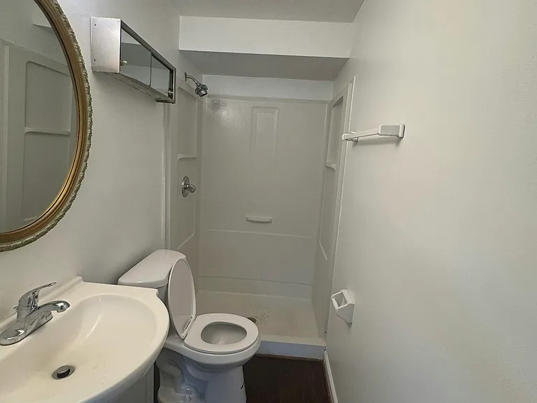 6401 Brambleton Rd — Photo 5
