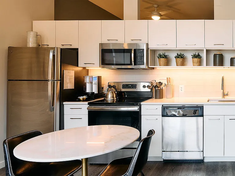 Madison Place Apartments — Photo 2