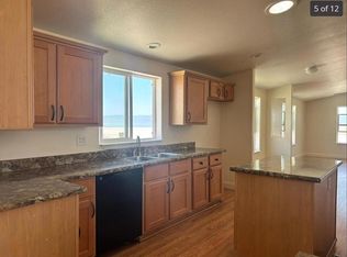 2372 Oahu Ln, Thermal, CA 92274