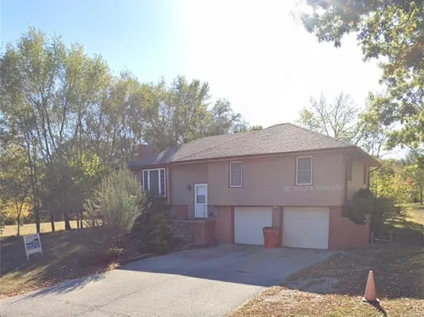 114 S Paul Dr, Sibley, MO 64088