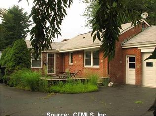 14 Ridgemount Dr, Wethersfield, CT 06109