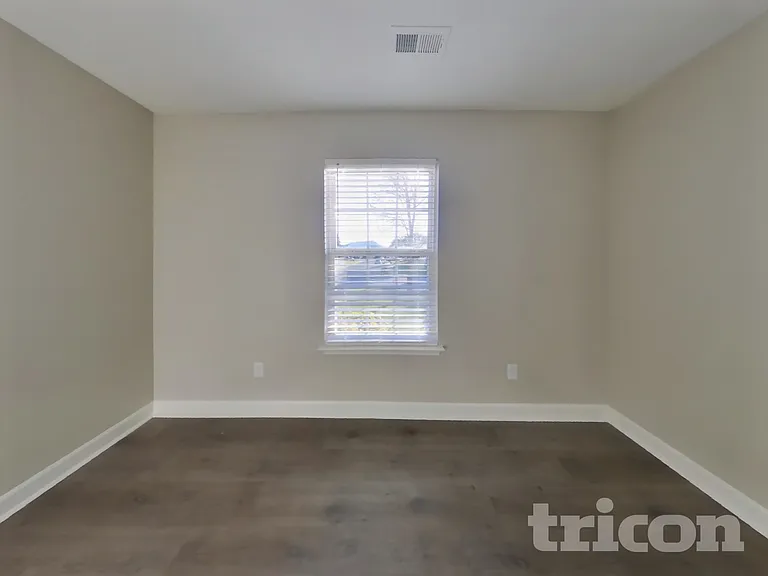 1032 Crowders Woods Dr — Photo 10