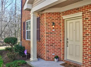 515 Hadleybrook Dr, Chesapeake, VA 23320