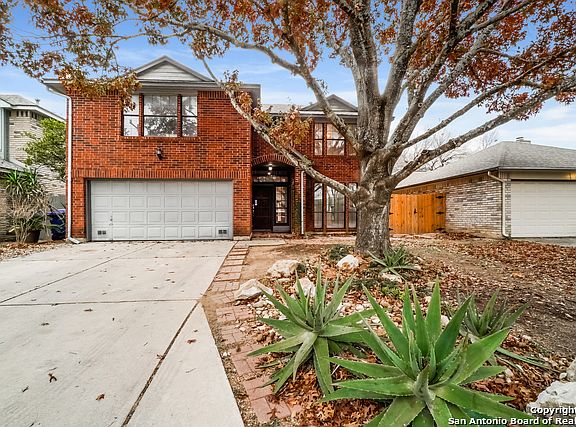 4th image of 10914 Lake Path Dr