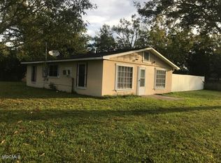 5701 Grierson St, Moss Point, MS 39563