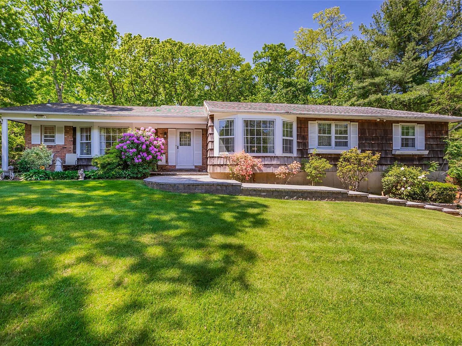 7 Yardley Drive, Dix Hills, NY 11746 Zillow