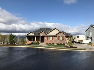 723 Cove St, Providence, UT 84332