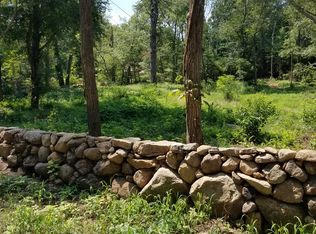 29 Glen Rock Rd, Exeter, RI 02822