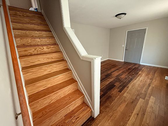 5th image of 4417 Primrose Ave