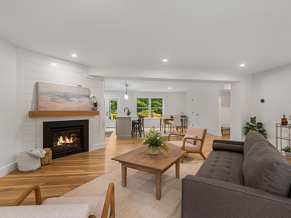 3rd image of 102 Jenness Road #B